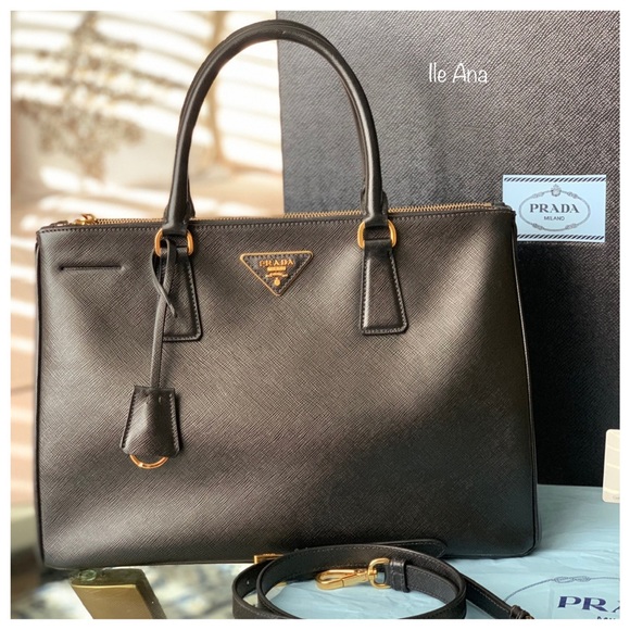 Authentic Prada Saffiano Lux - Picture 2 of 8